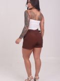 short bordado alfaiataria marrom